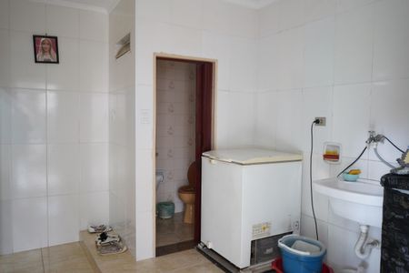 Casa à venda com 300m², 2 quartos e 2 vagasÁrea de Serviço