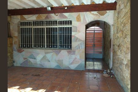 Casa à venda com 98m², 2 quartos e 2 vagas