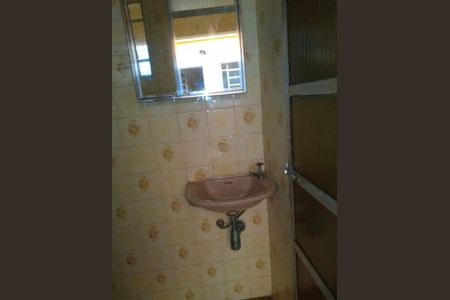 Casa à venda com 98m², 2 quartos e 2 vagas