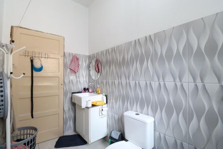 Casa à venda com 192m², 4 quartos e 2 vagasBanheiro Social