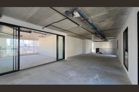 Apartamento à venda com 663m², 3 quartos e 6 vagas Apartamento à venda com 663m², 3 quartos e 6 vagasCobertura