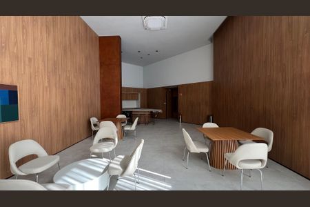 Apartamento à venda com 663m², 3 quartos e 6 vagas Apartamento à venda com 663m², 3 quartos e 6 vagasÁrea comum - Salão de festas