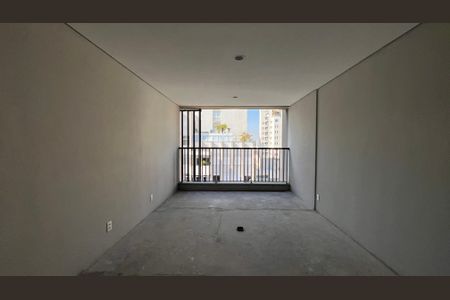 Apartamento à venda com 663m², 3 quartos e 6 vagas Apartamento à venda com 663m², 3 quartos e 6 vagasVaranda 2