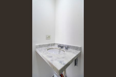 Apartamento para alugar com 74m², 2 quartos e 2 vagas Apartamento para alugar com 74m², 2 quartos e 2 vagasBanheiro