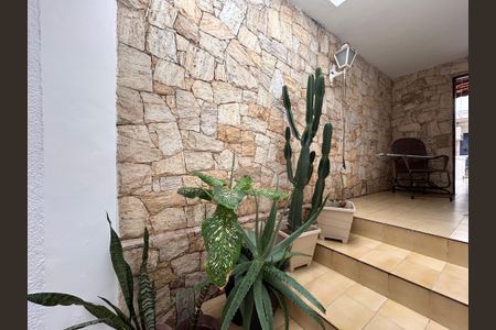 Casa à venda com 125m², 3 quartos e 3 vagas Casa à venda com 125m², 3 quartos e 3 vagasEntrada