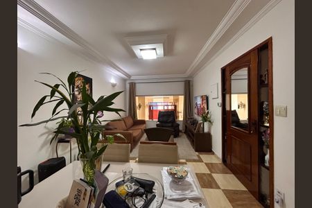 Casa à venda com 125m², 3 quartos e 3 vagas Casa à venda com 125m², 3 quartos e 3 vagasSala