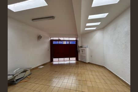 Casa à venda com 125m², 3 quartos e 3 vagas Casa à venda com 125m², 3 quartos e 3 vagasGaragem
