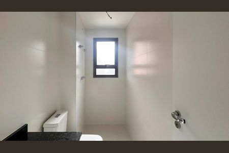 Apartamento à venda com 81m², 2 quartos e 1 vagaBanheiro da Suíte