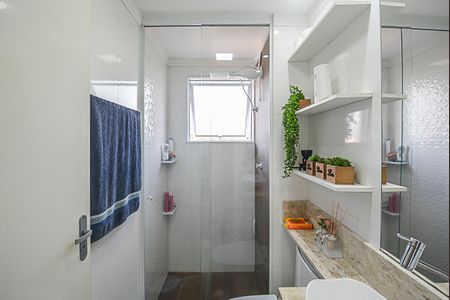 Apartamento à venda com 48m², 2 quartos e 1 vaga Apartamento à venda com 48m², 2 quartos e 1 vagaBanheiro Social