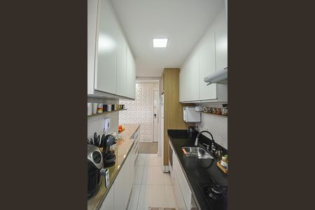 Apartamento à venda com 48m², 2 quartos e 1 vaga Apartamento à venda com 48m², 2 quartos e 1 vagaCozinha