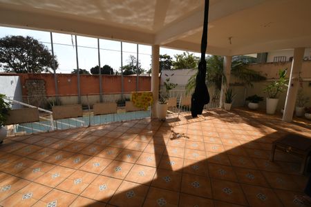 Casa à venda com 450m², 5 quartos e 2 vagasCasa 2 - Varanda