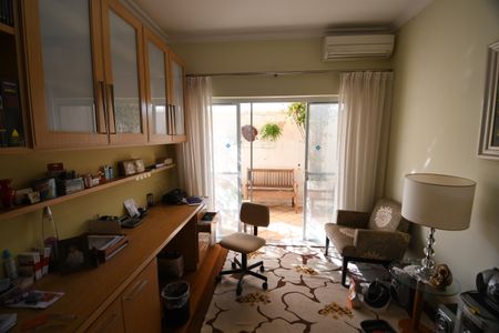 Casa à venda com 450m², 5 quartos e 2 vagasQuarto 3