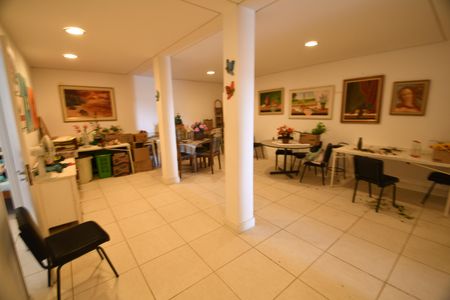 Casa à venda com 450m², 5 quartos e 2 vagasCasa 2 - Sala