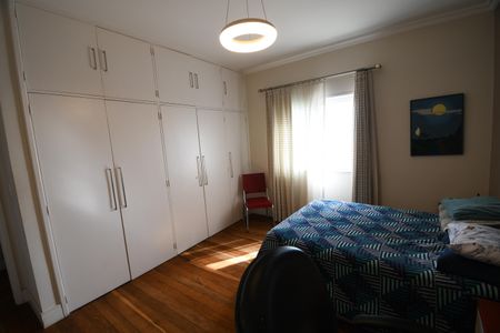 Casa à venda com 450m², 5 quartos e 2 vagasQuarto 1