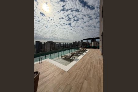 Apartamento à venda com 81m², 2 quartos e 1 vagaPiscina