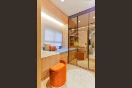 Apartamento à venda com 81m², 2 quartos e 1 vagaQuarto