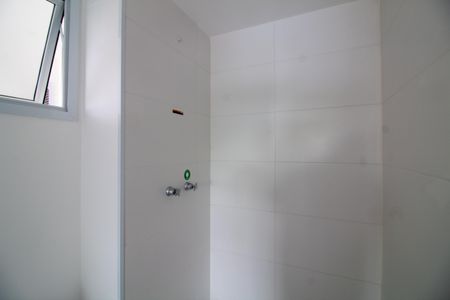 Apartamento à venda com 79m², 2 quartos e 1 vaga Apartamento à venda com 79m², 2 quartos e 1 vagaBanheiro da Suíte 2