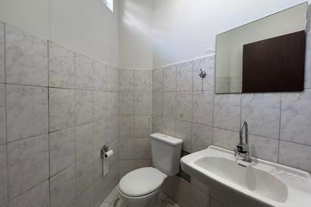 Casa à venda com 208m², 3 quartos e 4 vagas Casa à venda com 208m², 3 quartos e 4 vagasLavabo 2