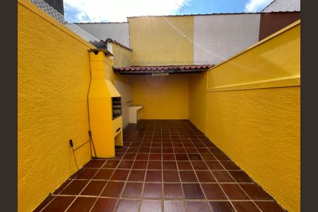 Casa à venda com 80m², 2 quartos e 1 vaga Casa à venda com 80m², 2 quartos e 1 vagaQuintal