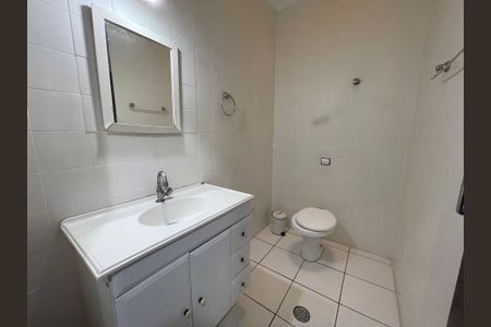 Casa à venda com 80m², 2 quartos e 1 vaga Casa à venda com 80m², 2 quartos e 1 vagaBanheiro