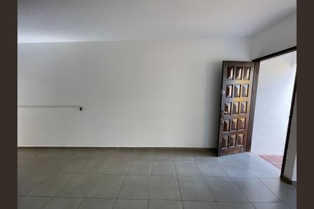 Casa à venda com 80m², 2 quartos e 1 vaga Casa à venda com 80m², 2 quartos e 1 vagaSala