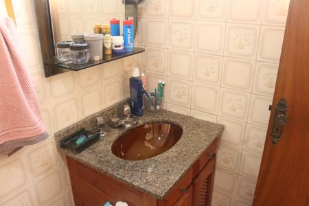 Casa à venda com 140m², 3 quartos e 2 vagasBanheiro da Suíte 3