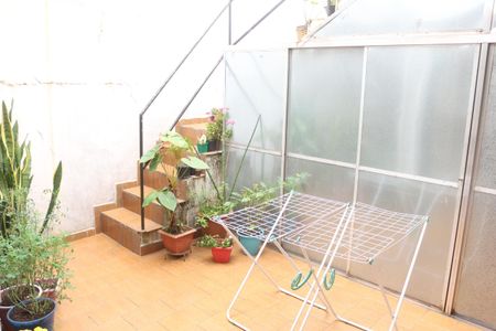 Casa à venda com 140m², 3 quartos e 2 vagasQuintal