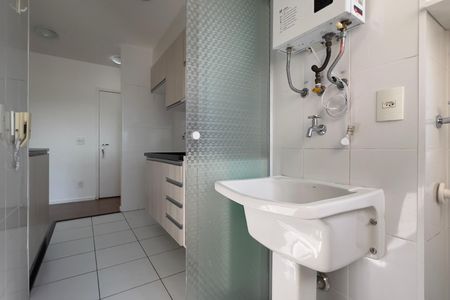 Apartamento à venda com 68m², 2 quartos e 1 vaga Apartamento à venda com 68m², 2 quartos e 1 vagaCozinha e Área de Serviço