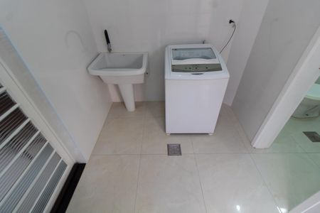 Casa à venda com 212m², 4 quartos e 2 vagasÁrea de Serviço