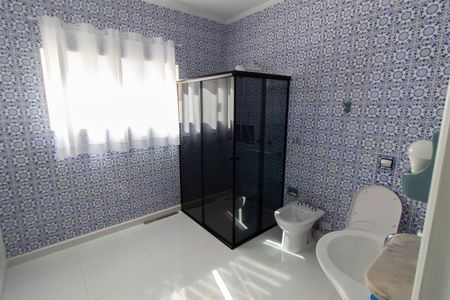 Casa à venda com 212m², 4 quartos e 2 vagasBanheiro da Suíte