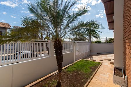 Casa à venda com 212m², 4 quartos e 2 vagasÁrea Externa