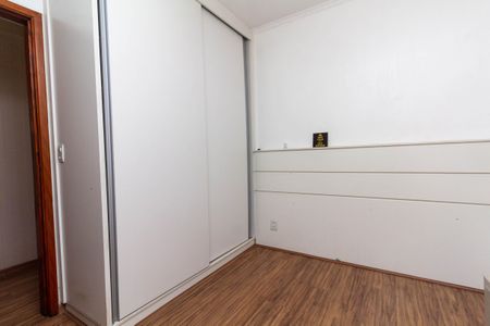 Casa à venda com 250m², 4 quartos e 4 vagas Casa à venda com 250m², 4 quartos e 4 vagasQuarto 1