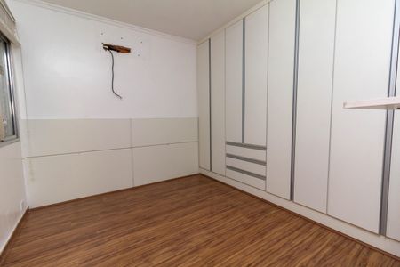 Casa à venda com 250m², 4 quartos e 4 vagas Casa à venda com 250m², 4 quartos e 4 vagasQuarto 2