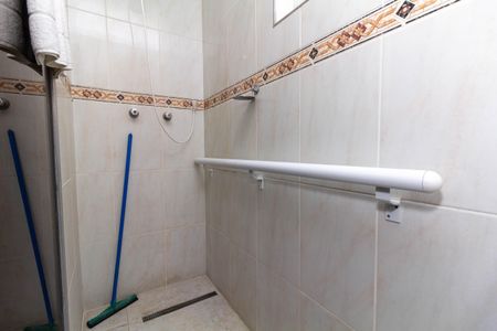 Casa à venda com 250m², 4 quartos e 4 vagas Casa à venda com 250m², 4 quartos e 4 vagasBanheiro da Suíte 1