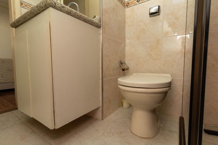 Casa à venda com 250m², 4 quartos e 4 vagas Casa à venda com 250m², 4 quartos e 4 vagasBanheiro Social