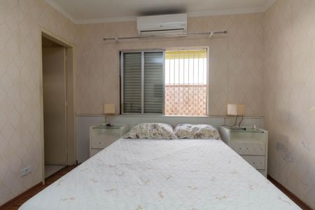 Casa à venda com 250m², 4 quartos e 4 vagas Casa à venda com 250m², 4 quartos e 4 vagasSuíte 2