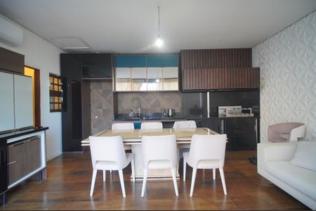 Casa à venda com 200m², 4 quartos e 4 vagasEspaço Gourmet