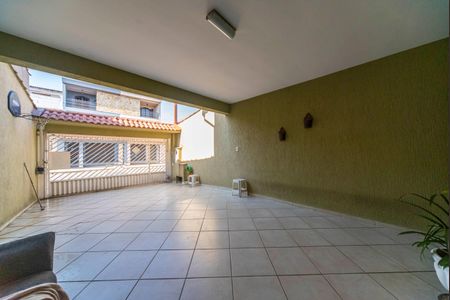 Casa à venda com 210m², 4 quartos e 2 vagas Casa à venda com 210m², 4 quartos e 2 vagasGaragem