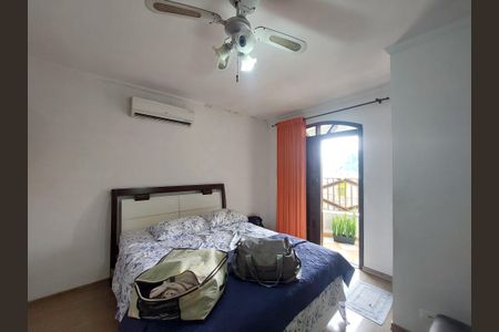 Casa à venda com 171m², 3 quartos e 2 vagas Casa à venda com 171m², 3 quartos e 2 vagasQuarto 1