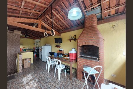 Casa à venda com 171m², 3 quartos e 2 vagas Casa à venda com 171m², 3 quartos e 2 vagasÁrea Gourmet