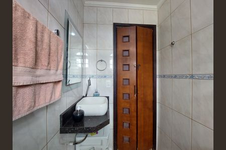 Casa à venda com 171m², 3 quartos e 2 vagas Casa à venda com 171m², 3 quartos e 2 vagasBanheiro 2