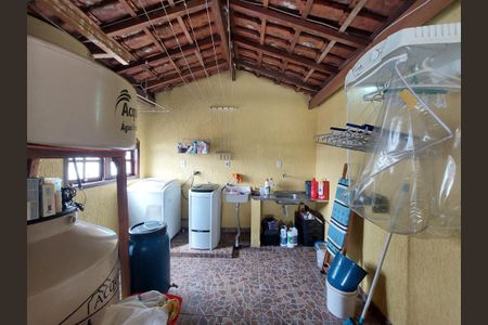 Casa à venda com 171m², 3 quartos e 2 vagas Casa à venda com 171m², 3 quartos e 2 vagasÁrea de Serviço