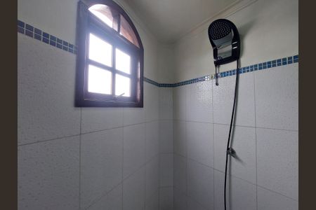 Casa à venda com 171m², 3 quartos e 2 vagas Casa à venda com 171m², 3 quartos e 2 vagasBanheiro 1