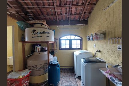 Casa à venda com 171m², 3 quartos e 2 vagas Casa à venda com 171m², 3 quartos e 2 vagasÁrea de Serviço