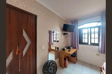 Casa à venda com 171m², 3 quartos e 2 vagas Casa à venda com 171m², 3 quartos e 2 vagasQuarto 3