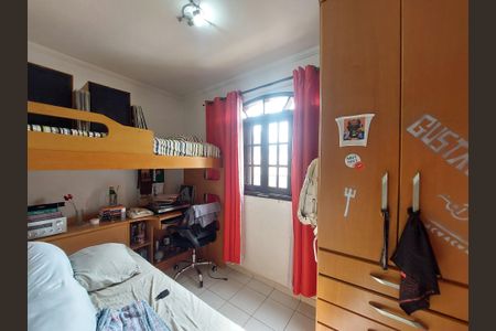 Casa à venda com 171m², 3 quartos e 2 vagas Casa à venda com 171m², 3 quartos e 2 vagasQuarto 2