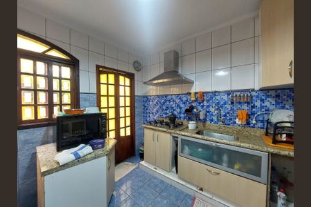 Casa à venda com 171m², 3 quartos e 2 vagas Casa à venda com 171m², 3 quartos e 2 vagasCozinha