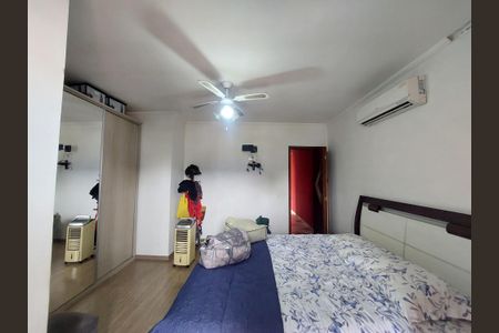 Casa à venda com 171m², 3 quartos e 2 vagas Casa à venda com 171m², 3 quartos e 2 vagasQuarto 1