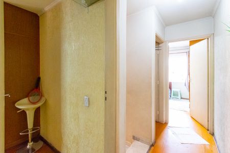 Casa à venda com 130m², 3 quartos e 4 vagas Casa à venda com 130m², 3 quartos e 4 vagasCorredor