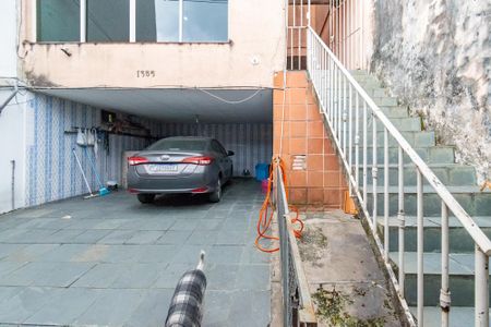 Casa à venda com 130m², 3 quartos e 4 vagas Casa à venda com 130m², 3 quartos e 4 vagasGaragem